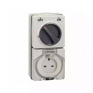 13A 1G 3 Pin Switched Socket Outlet